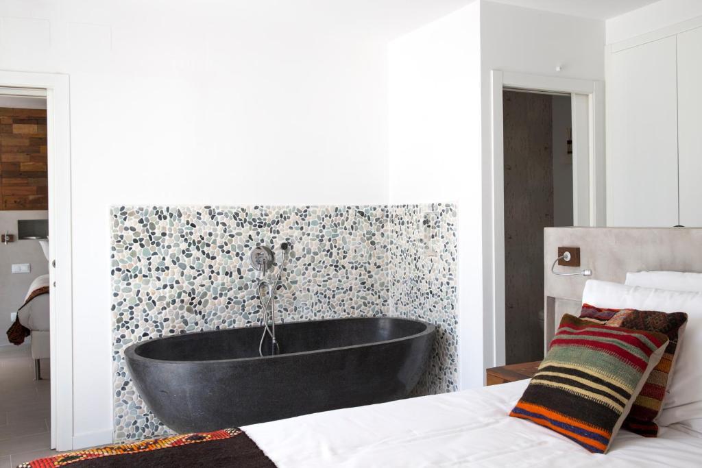 Deluxe Double Room with Bath
